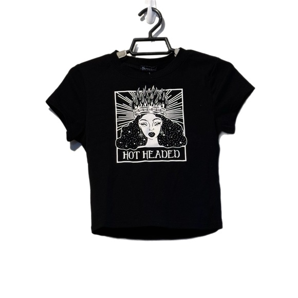Horoscopez Hot Headed Aries Baby Tee Sz S Black Woman Fire Crown Graphics NWT - Picture 1 of 4